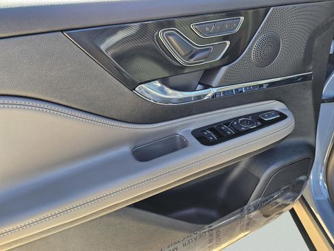 New 2026 Lincoln Corsair Premiere image 11