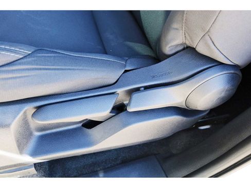 Used 2025 Toyota Tacoma SR image 22