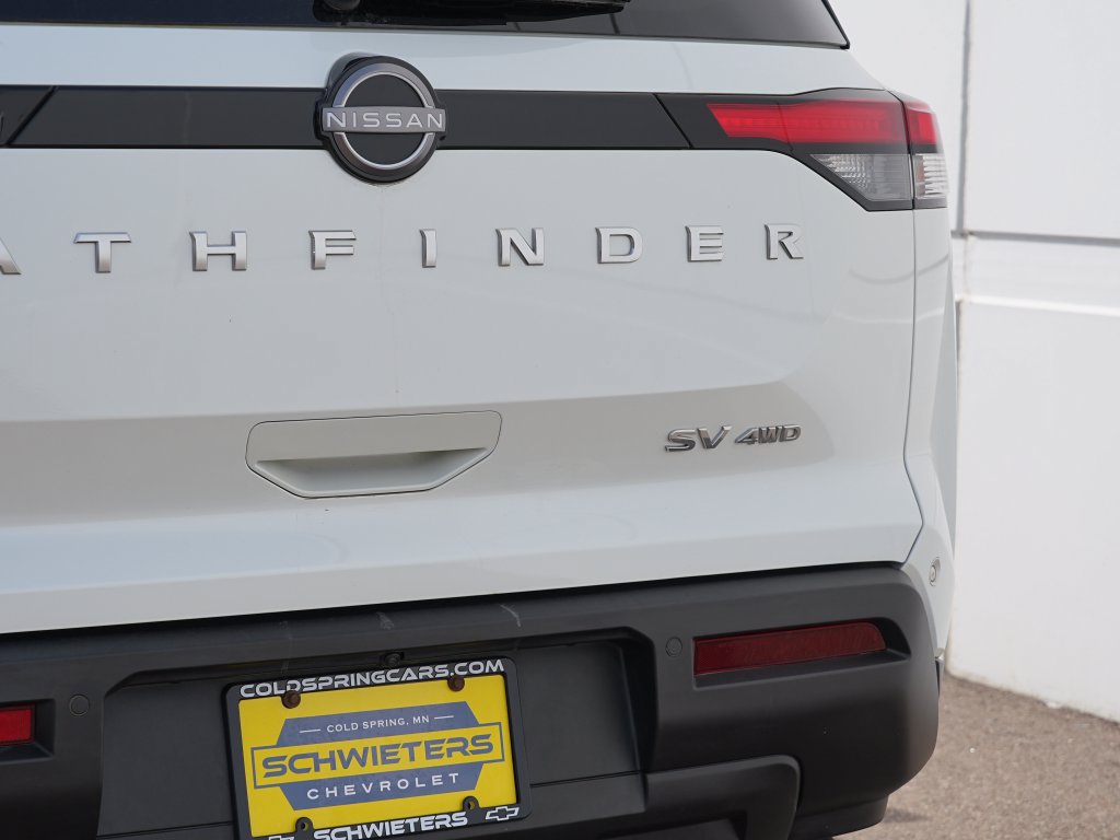 Used 2023 Nissan Pathfinder SV AWD/4WD image 12