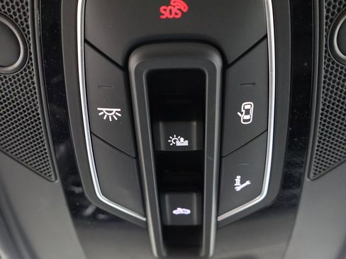 Used 2019 Audi Q8 Premium Plus image 8