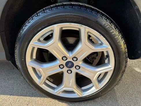 Used 2018 Ford Escape Titanium image 27