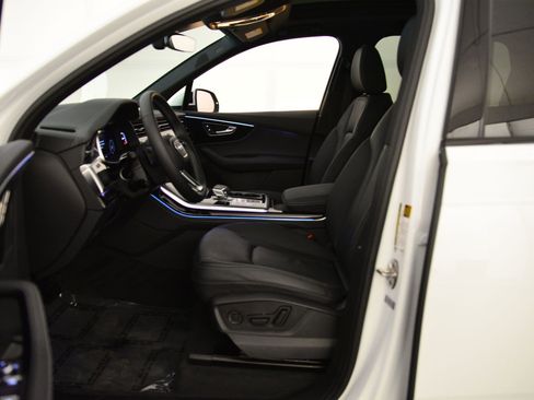 Certified 2025 Audi Q7 2.0T Premium Plus w/ Premium Plus Package image 22