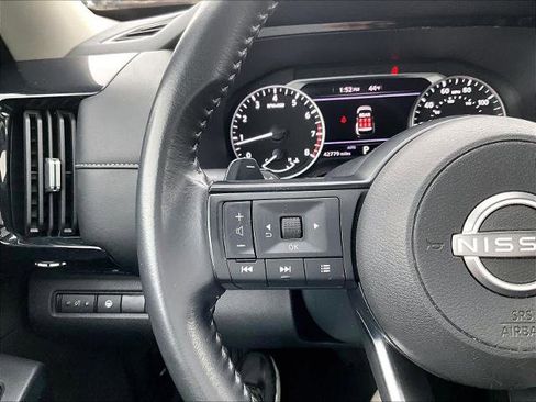 Certified 2024 Nissan Pathfinder SV image 23