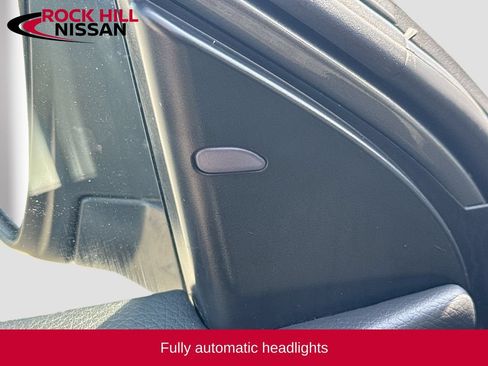 Used 2019 Nissan Rogue Sport SV w/ Technology Package FWD image 19