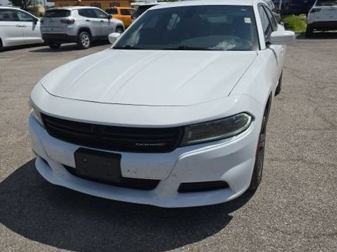 Used 2022 Dodge Charger SXT w/ Leather Interior Group RWD image 9
