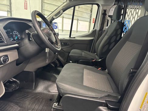 Used 2025 Ford Transit 250 Low Roof w/ Exterior Upgrade Package RWD image 30