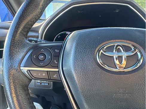 Used 2020 Toyota Avalon XLE image 18