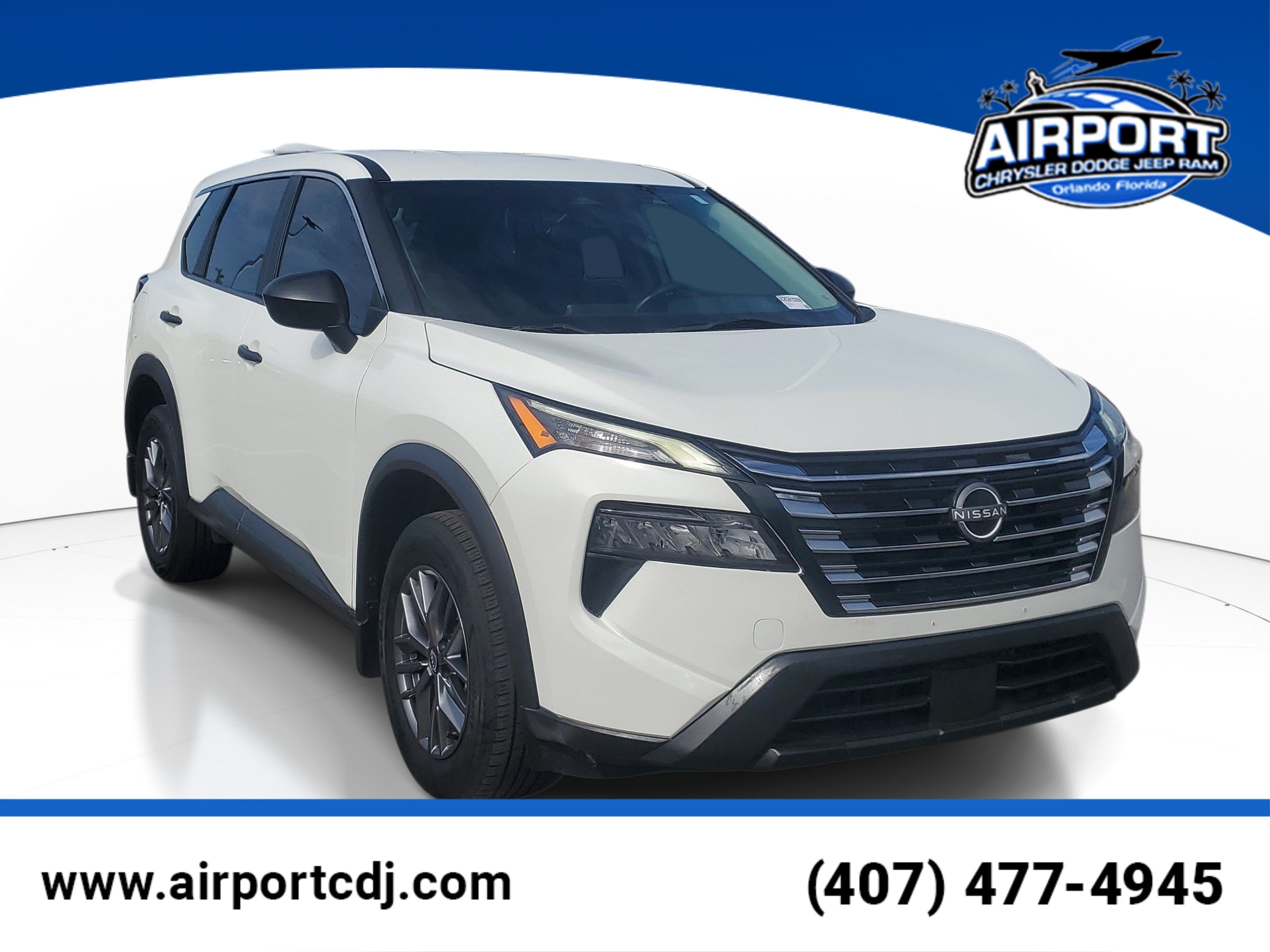 Used 2024 Nissan Rogue S AWD/4WD image 1