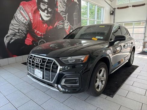Used 2023 Audi Q5 2.0T Premium Plus w/ Convenience Package AWD/4WD image 1