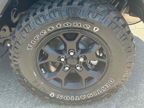 Used 2022 Jeep Wrangler Unlimited Sport AWD/4WD image 12