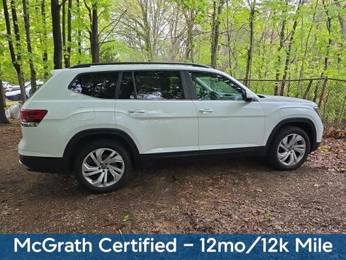 Used 2023 Volkswagen Atlas SE w/ Panoramic Sunroof Package AWD/4WD image 2