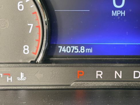 Used 2022 Ford Explorer XLT w/ Equipment Group 202A RWD image 22