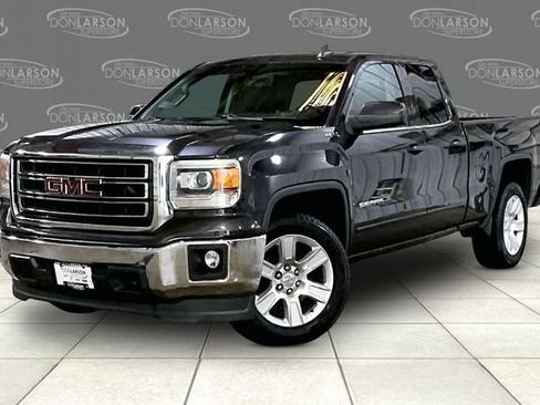 Used 2015 GMC Sierra 1500 SLE w/ SLE Value Package AWD/4WD image 3