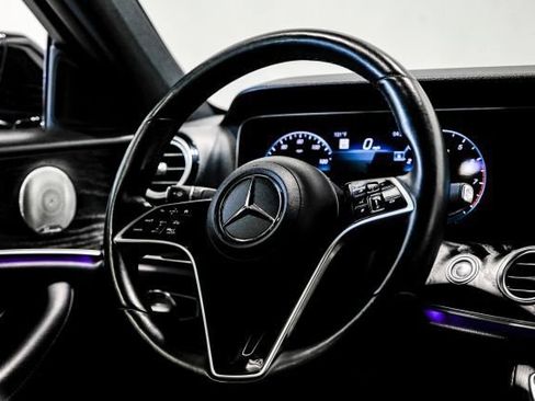 Used 2022 Mercedes-Benz E 450 4MATIC Sedan w/ Driver Assistance Package image 19