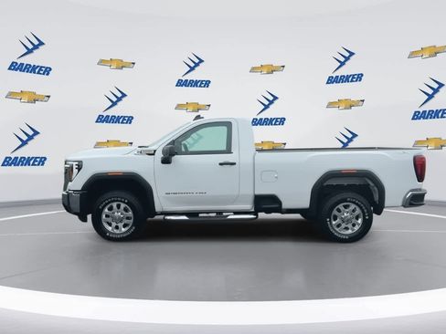 Used 2024 GMC Sierra 2500 Pro w/ Convenience Package image 5