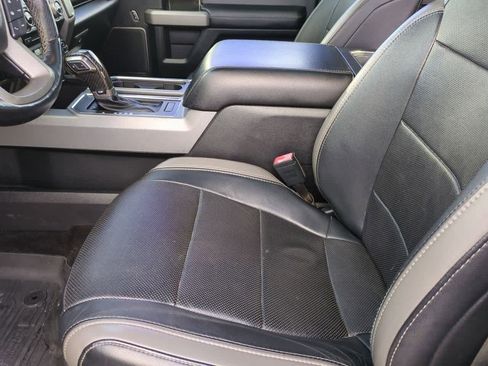 Used 2018 Ford F150 Raptor w/ Equipment Group 802A Luxury image 16