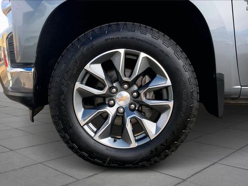 Used 2019 Chevrolet Silverado 1500 LT w/ Texas Edition image 10