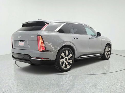 Used 2026 Cadillac Escalade IQ Luxury 2 w/ LPO, Premium Carpet Package AWD/4WD image 5