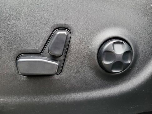 Used 2017 Jeep Cherokee Trailhawk w/ Comfort & Convenience Group AWD/4WD image 20