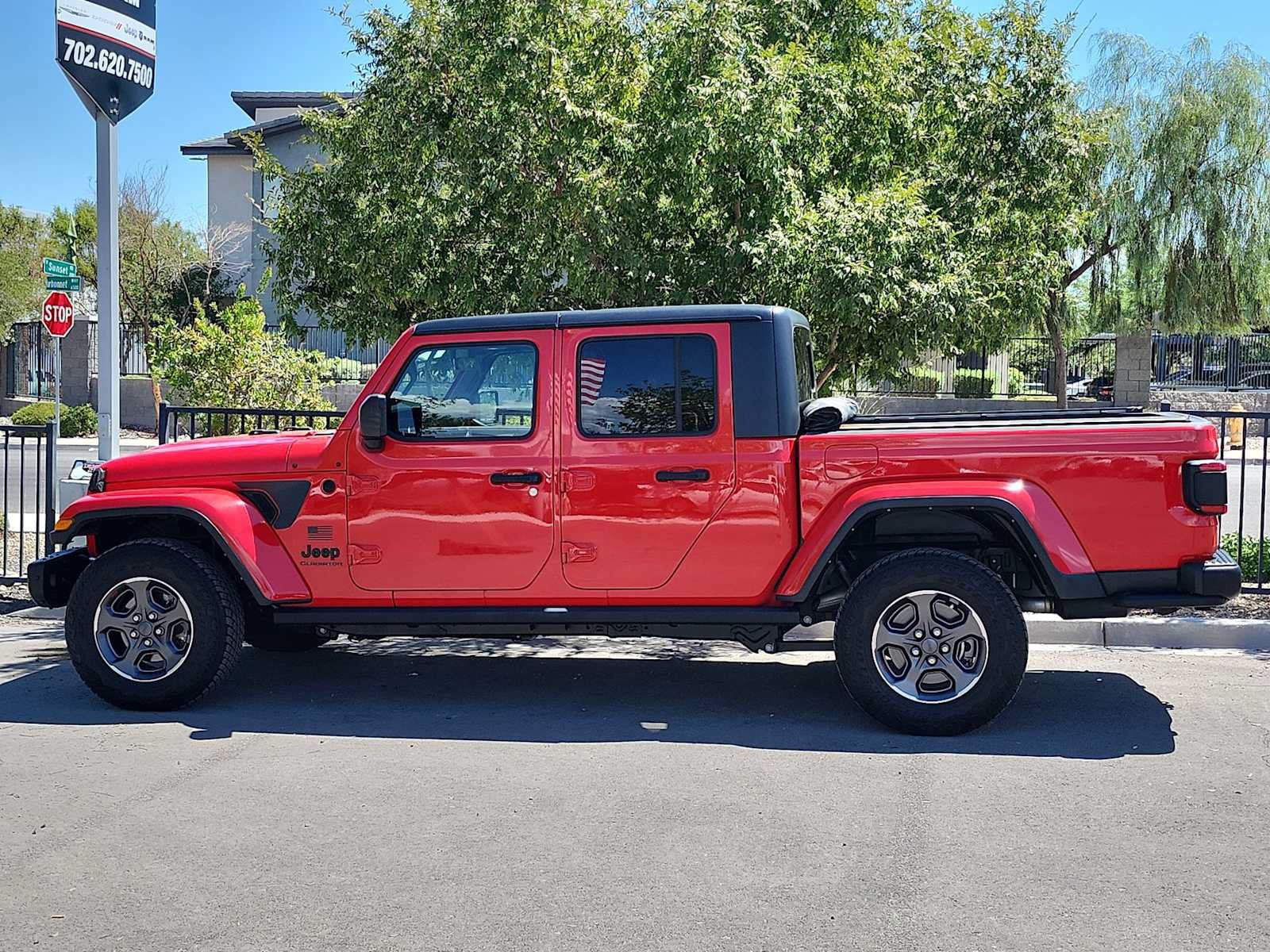 Used 2021 Jeep Gladiator Sport AWD/4WD image 5
