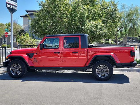 Used 2021 Jeep Gladiator Sport AWD/4WD image 5