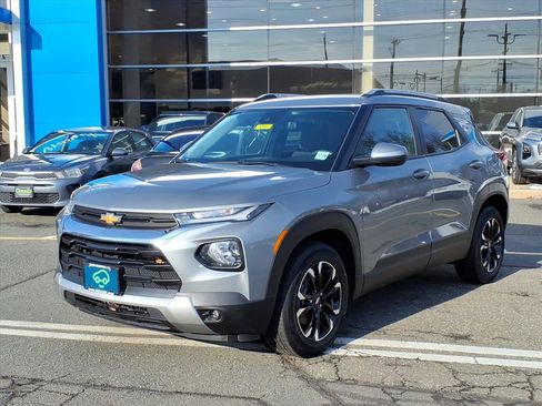 Certified 2023 Chevrolet TrailBlazer LT image 3
