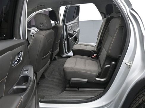 Used 2021 Chevrolet Traverse LT w/ LPO, Floor Liner Package image 10