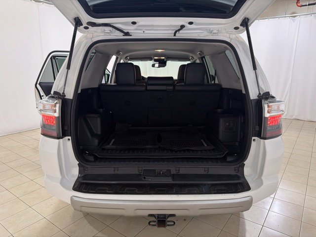 Used 2020 Toyota 4Runner TRD Off-Road Premium AWD/4WD image 22