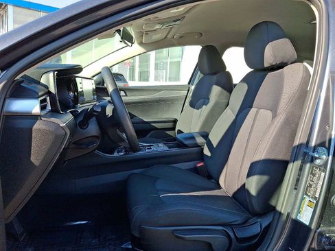 Used 2023 Kia K5 LXS image 24