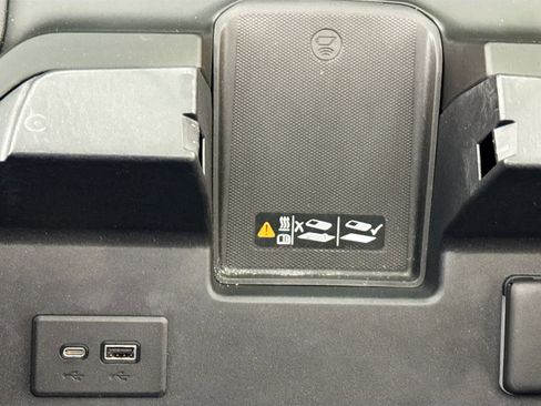 Used 2022 GMC Sierra 1500 AT4 w/ AT4 Premium Package image 19