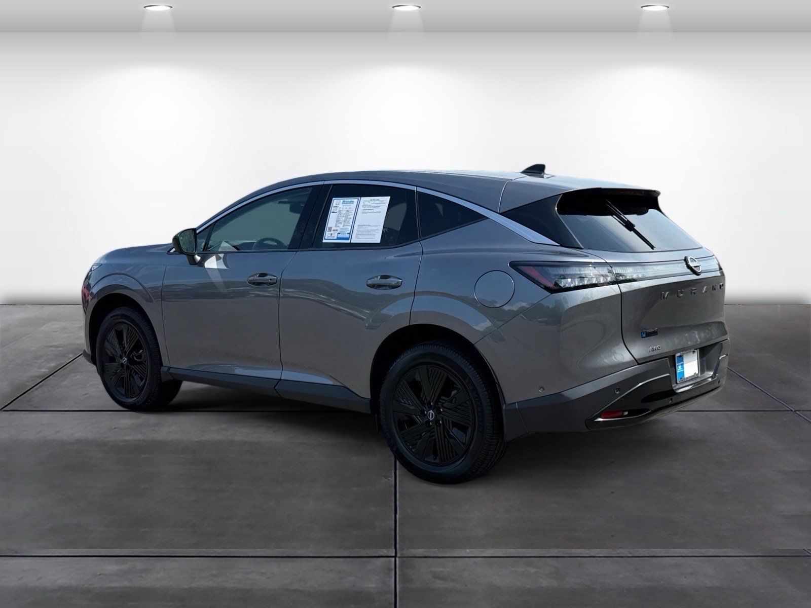 Used 2025 Nissan Murano SV AWD/4WD image 3