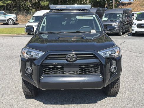 Used 2021 Toyota 4Runner Venture w/ Moonroof Package AWD/4WD image 2