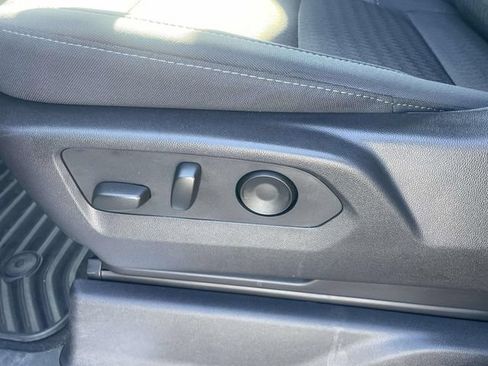 Used 2024 Chevrolet Silverado 1500 LT AWD/4WD image 15