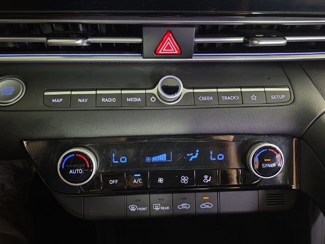 Used 2024 Hyundai Elantra SEL FWD image 18