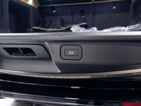 Used 2025 Land Rover Range Rover SE AWD/4WD image 51