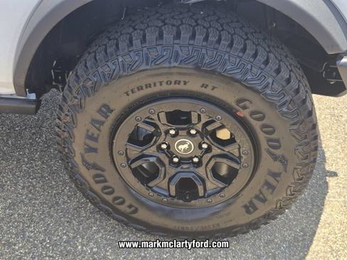 New 2026 Ford Bronco Badlands AWD/4WD image 15