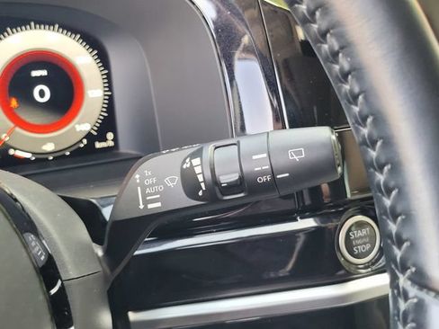 Used 2022 Nissan Pathfinder Platinum w/ Cargo Package FWD image 30