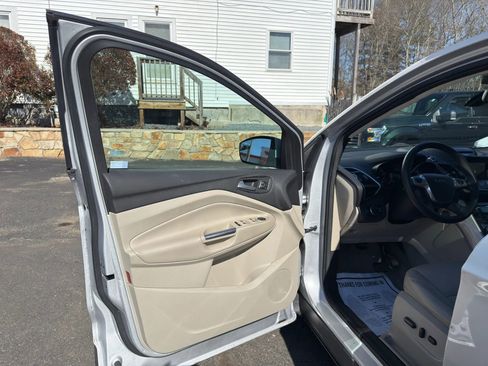 Used 2013 Ford Escape SEL image 15