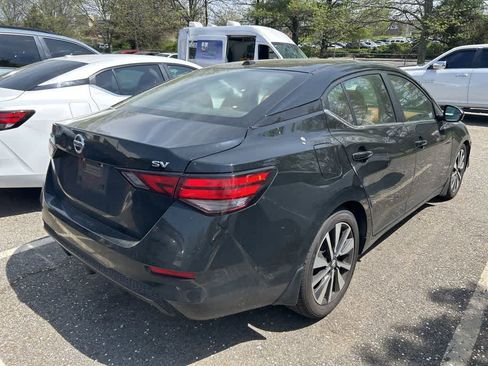 Used 2020 Nissan Sentra SV w/ SV Premium Package image 8