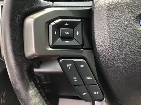 Used 2018 Ford F150 XLT w/ Equipment Group 302A Luxury AWD/4WD image 38