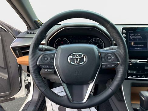 Used 2022 Toyota Avalon Touring w/ Advanced Safety Package FWD image 25
