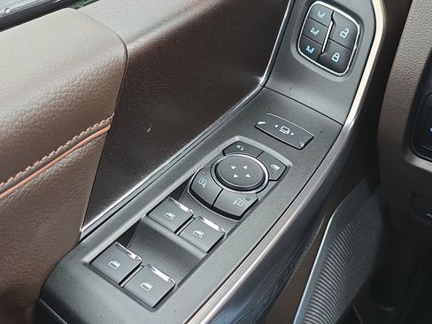 Used 2024 Ford F350 King Ranch w/ Chrome Package image 13