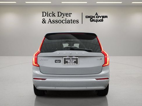 Certified 2024 Volvo XC90 B6 Ultimate w/ Protection Package Premier AWD/4WD image 11