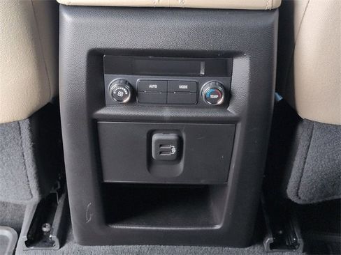 Certified 2023 Chevrolet Traverse LS image 18