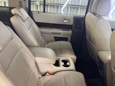 Used 2011 Ford Flex SEL w/ Rapid Spec Order Code FWD image 36