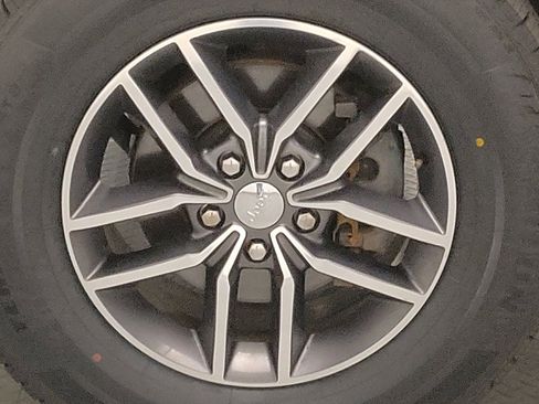 Used 2018 Jeep Grand Cherokee Limited w/ Luxury Group II AWD/4WD image 31