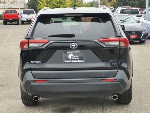 Used 2024 Toyota RAV4 XLE image 6