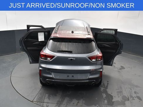 Used 2022 Chevrolet TrailBlazer RS w/ Sun and Liftgate Package image 18