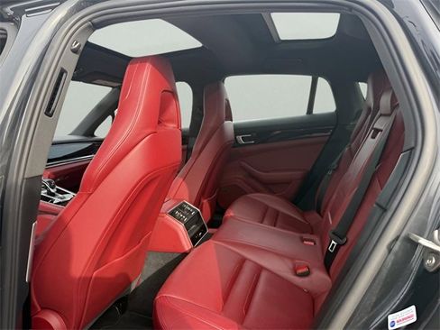Used 2018 Porsche Panamera 4 image 23