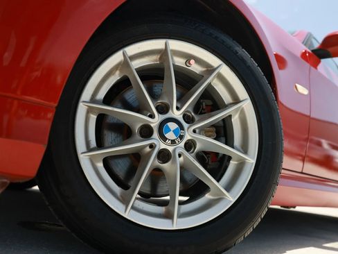 Used 2010 BMW 328i Sedan RWD image 25